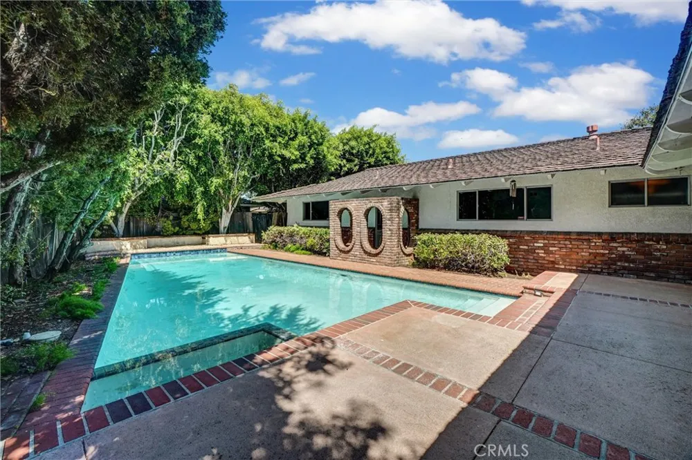 1112 Charwood Lane North Tustin, CA 92705