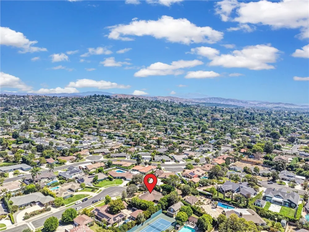 1112 Charwood Lane North Tustin, CA 92705