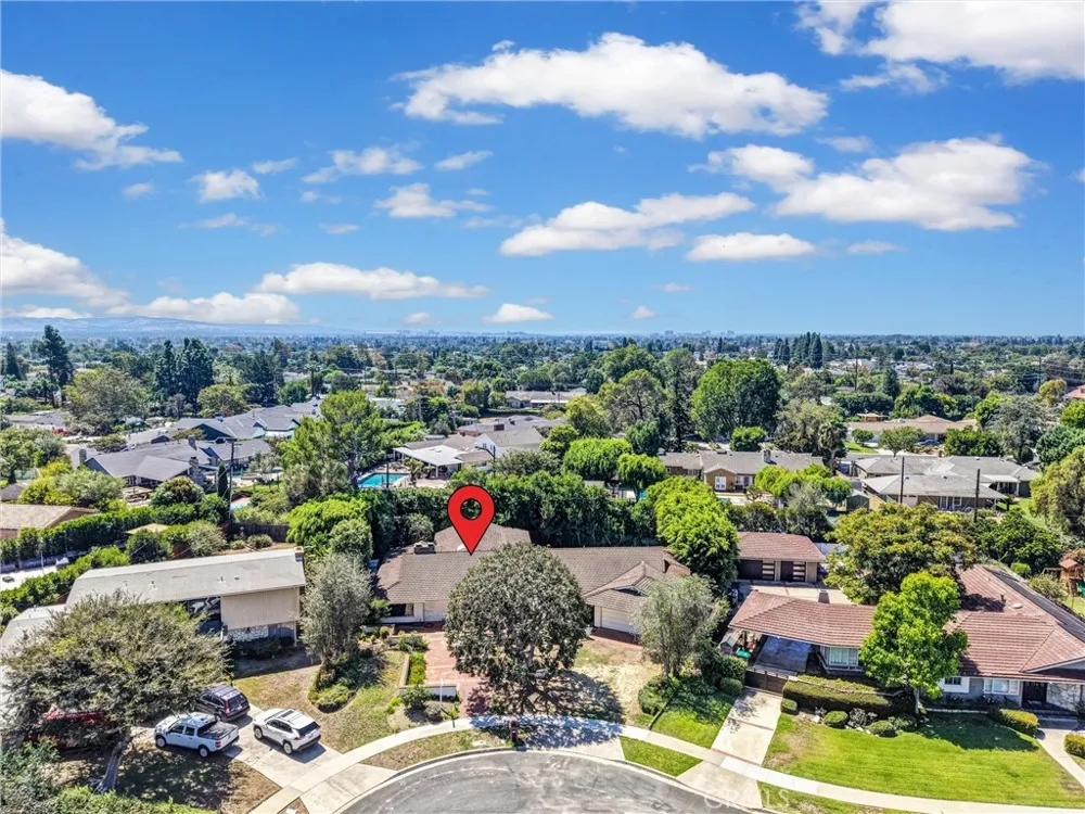 1112 Charwood Lane North Tustin, CA 92705