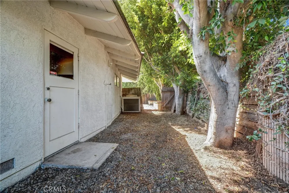 1112 Charwood Lane North Tustin, CA 92705