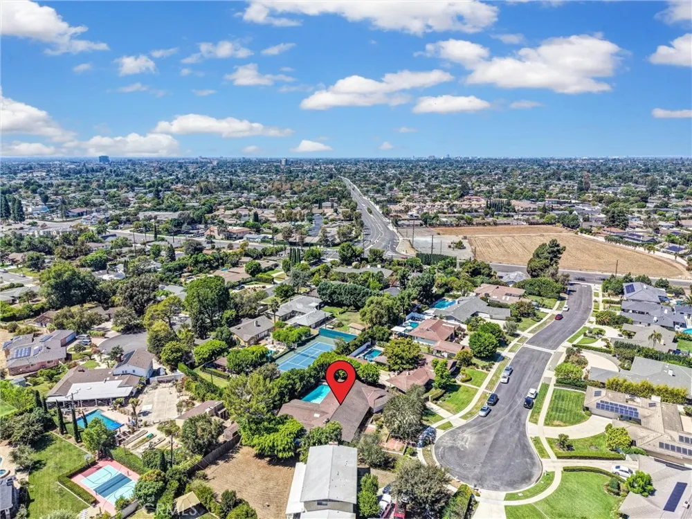 1112 Charwood Lane North Tustin, CA 92705