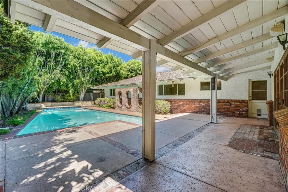 1112 Charwood Lane North Tustin, CA 92705