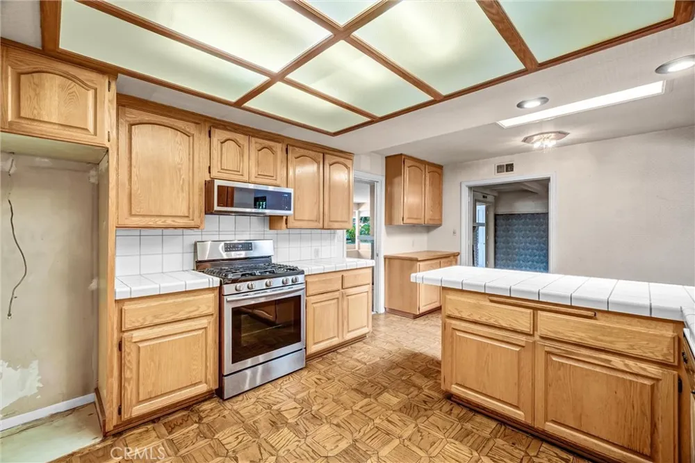 1112 Charwood Lane North Tustin, CA 92705
