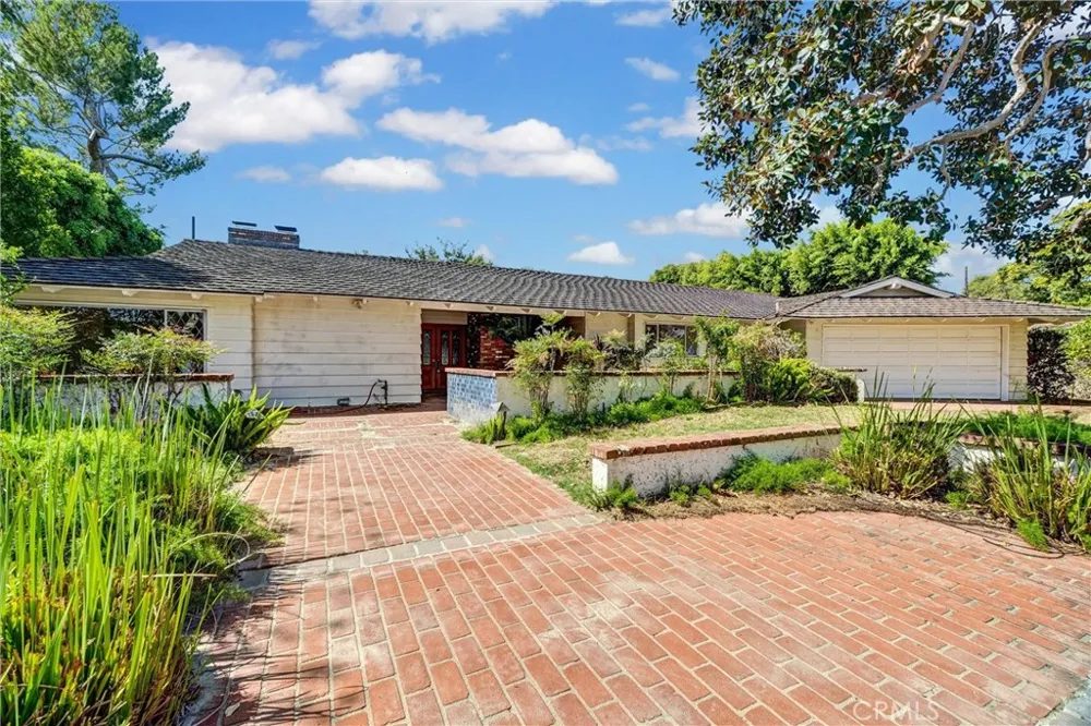 1112 Charwood Lane North Tustin, CA 92705
