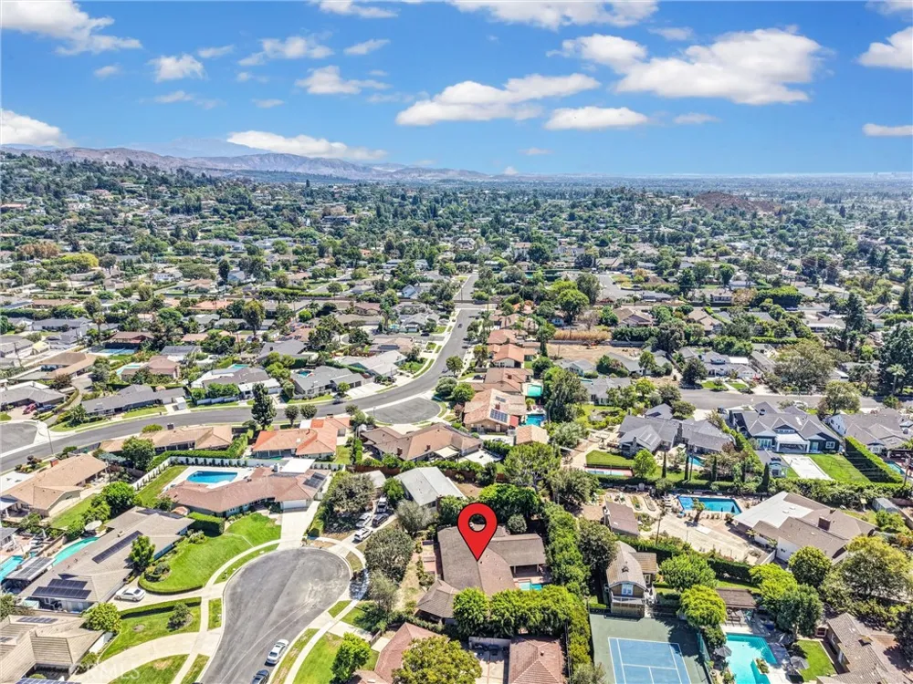 1112 Charwood Lane North Tustin, CA 92705