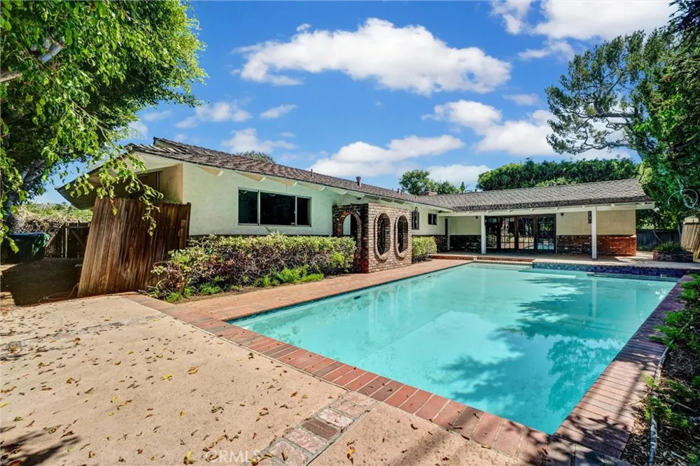 1112 Charwood Lane North Tustin, CA 92705