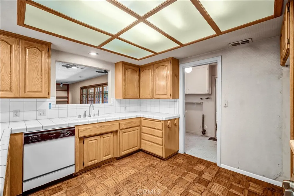 1112 Charwood Lane North Tustin, CA 92705
