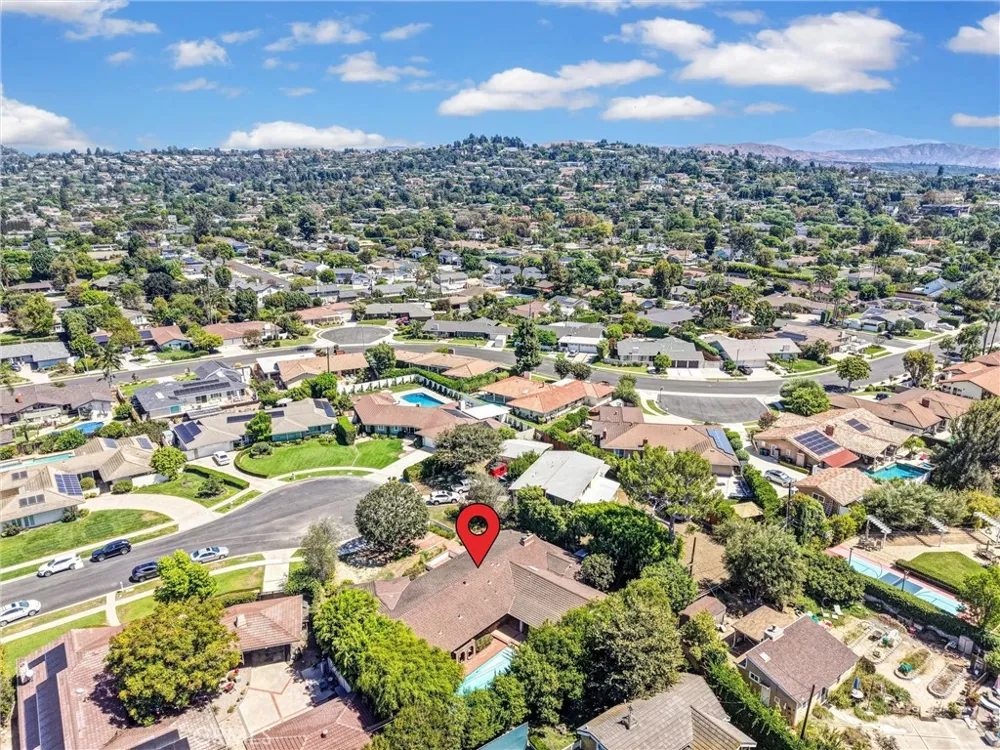 1112 Charwood Lane North Tustin, CA 92705