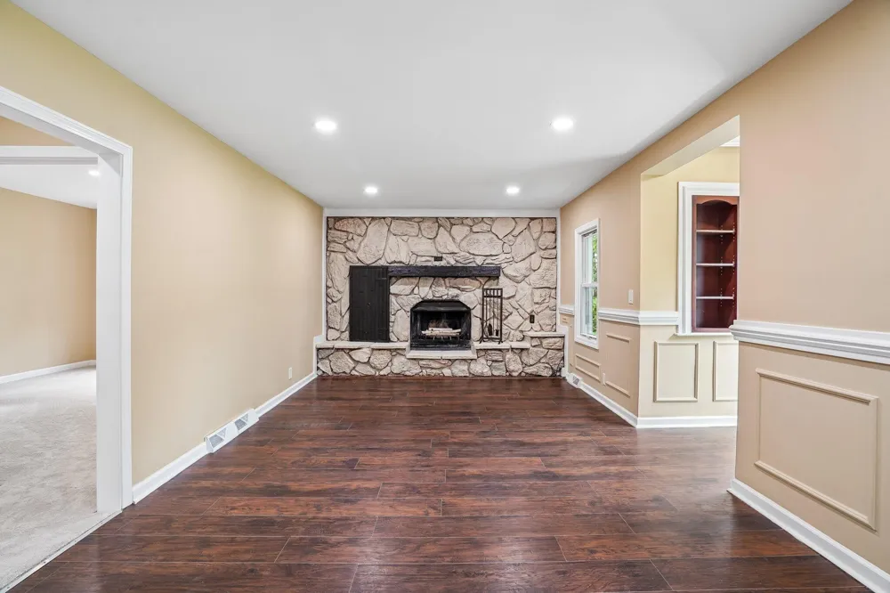 1150 Bangor Road Waterford, MI 48328