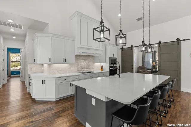 227 PARADISE HLS New Braunfels, TX 78132
