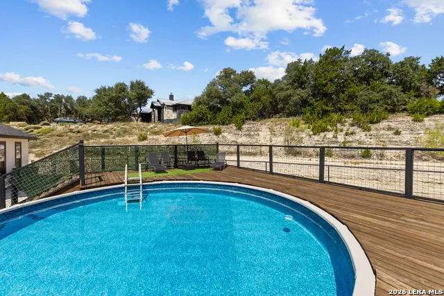 227 PARADISE HLS New Braunfels, TX 78132