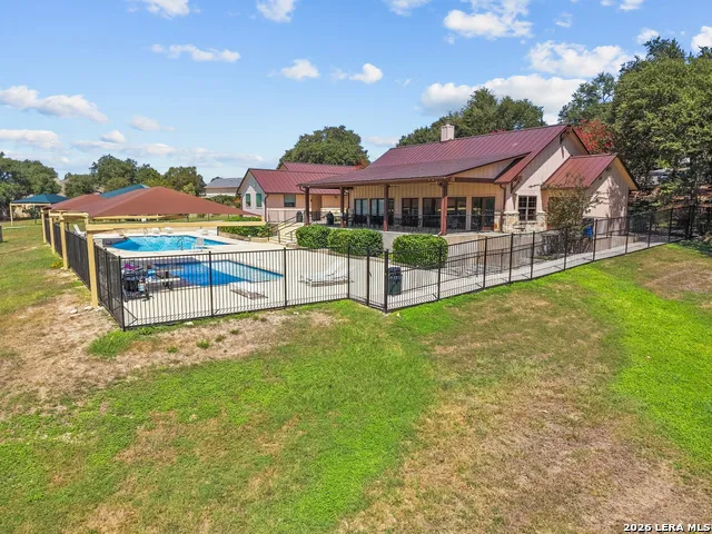 227 PARADISE HLS New Braunfels, TX 78132