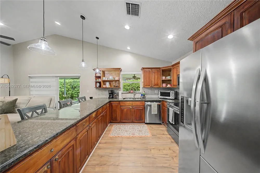 14220 SW 92nd St Miami, FL 33186