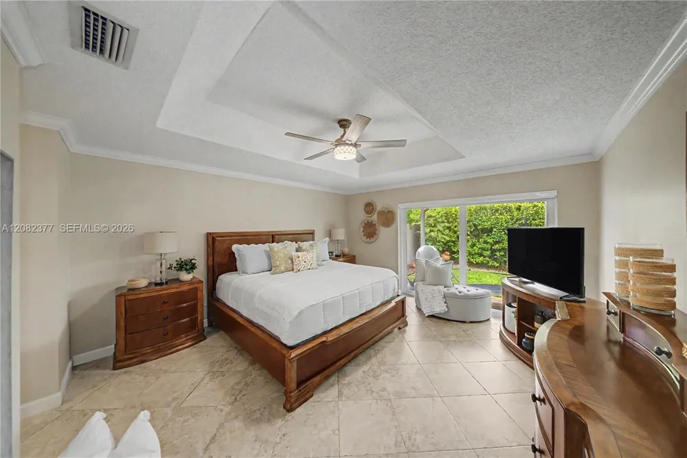 14220 SW 92nd St Miami, FL 33186