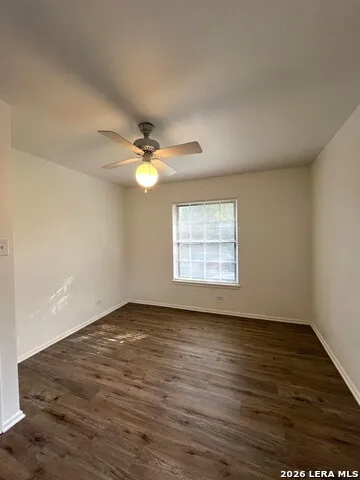 136 Valley Oak Dr Schertz, TX 78154