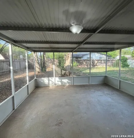 136 Valley Oak Dr Schertz, TX 78154