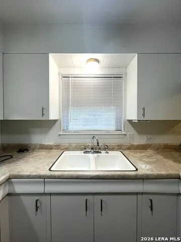 136 Valley Oak Dr