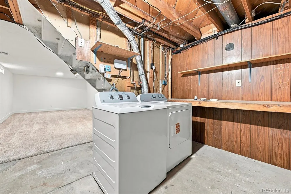 11213 W Briarwood Drive Lakewood, CO 80226