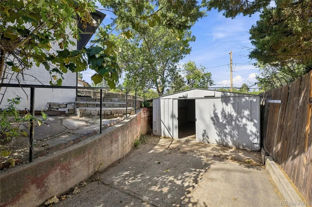 11213 W Briarwood Drive Lakewood, CO 80226