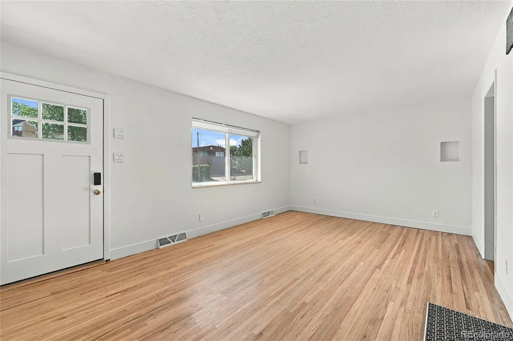 11213 W Briarwood Drive Lakewood, CO 80226