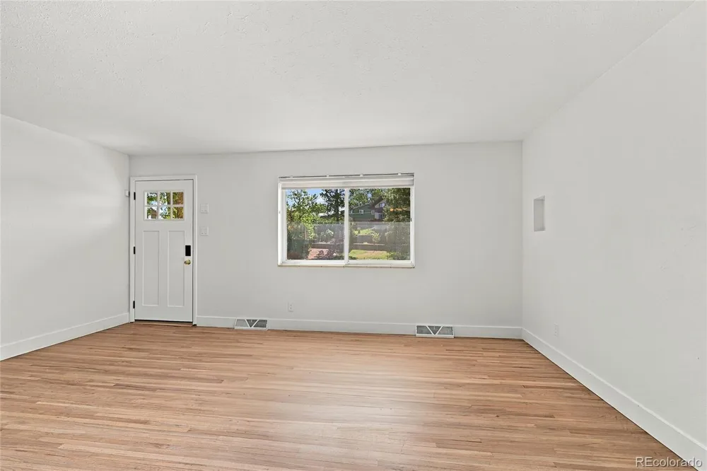 11213 W Briarwood Drive Lakewood, CO 80226
