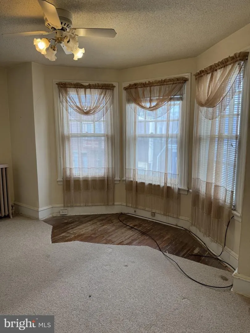 17 NEW STREET Upper Darby, PA 19082