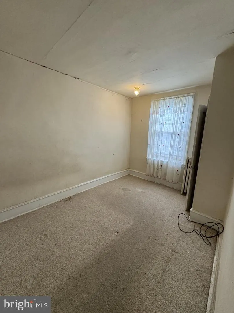 17 NEW STREET Upper Darby, PA 19082