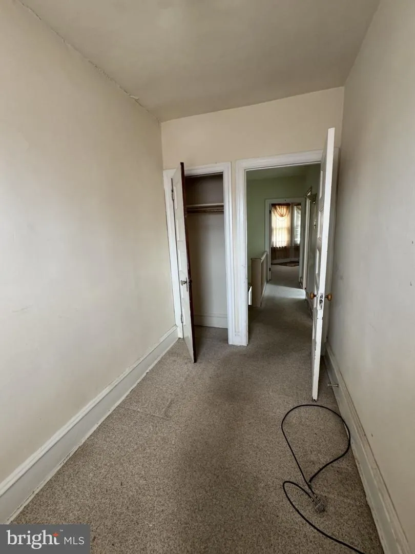 17 NEW STREET Upper Darby, PA 19082