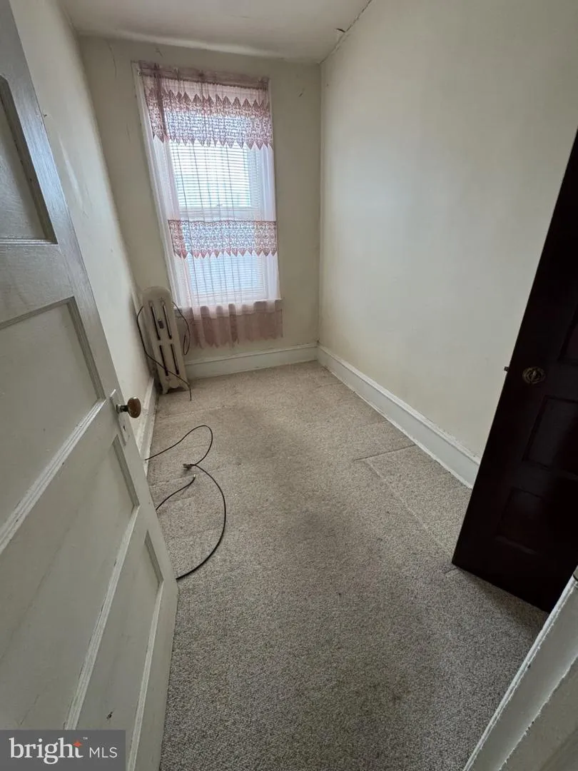 17 NEW STREET Upper Darby, PA 19082