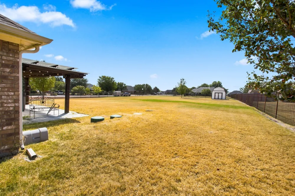 116 Springfield Circle Red Oak, TX 75165
