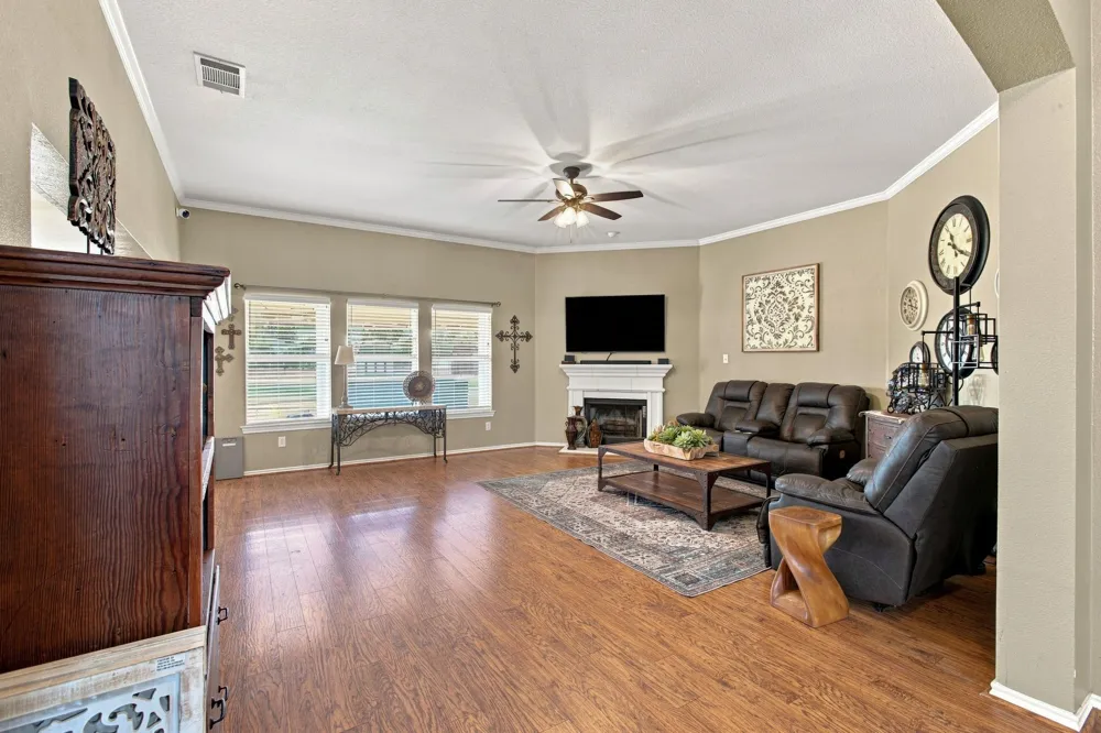 116 Springfield Circle Red Oak, TX 75165