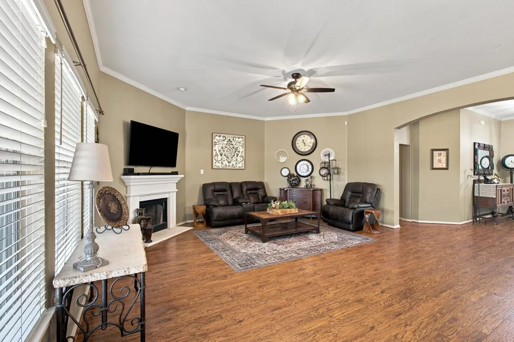116 Springfield Circle Red Oak, TX 75165