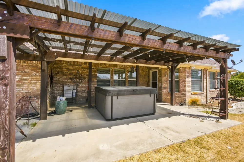 116 Springfield Circle Red Oak, TX 75165