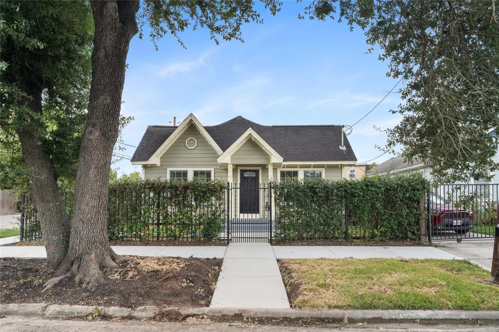 5256 Leeland Street Houston, TX 77023
