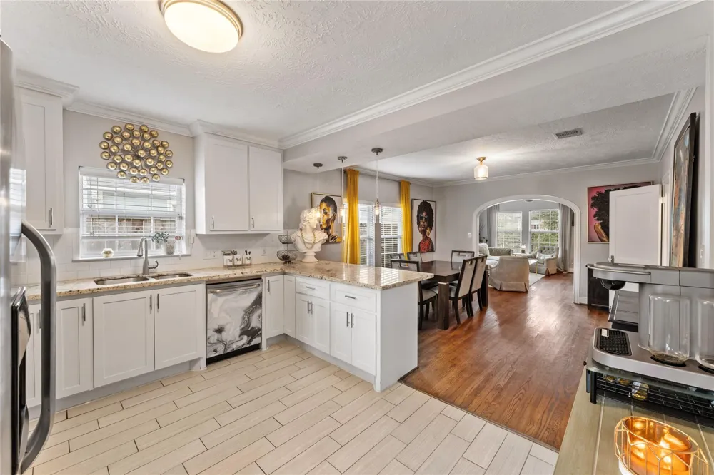 5256 Leeland Street Houston, TX 77023