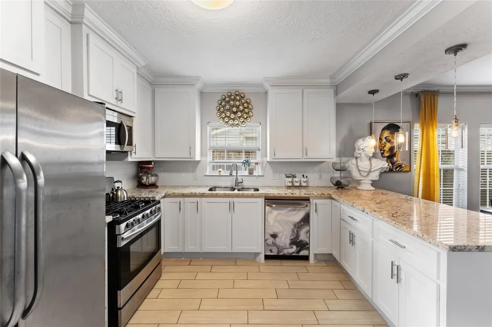 5256 Leeland Street Houston, TX 77023