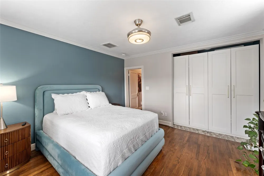 5256 Leeland Street Houston, TX 77023
