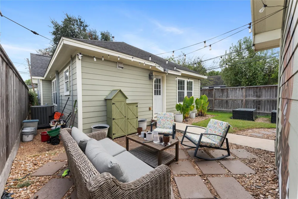 5256 Leeland Street Houston, TX 77023