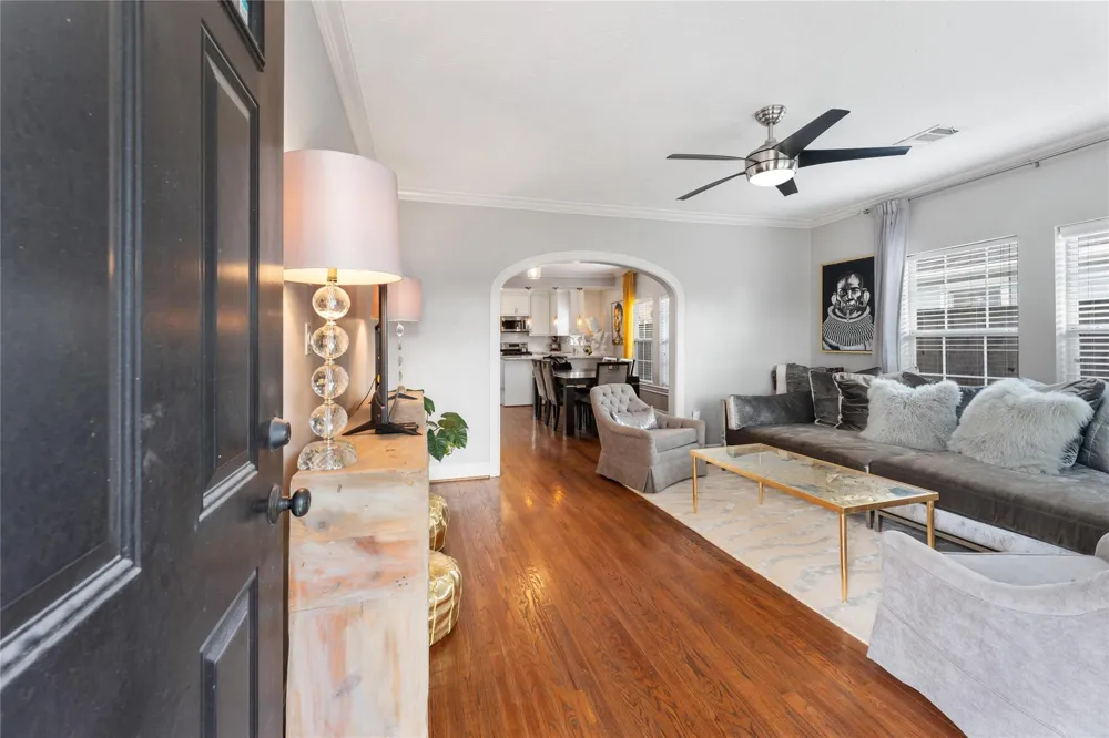 5256 Leeland Street Houston, TX 77023
