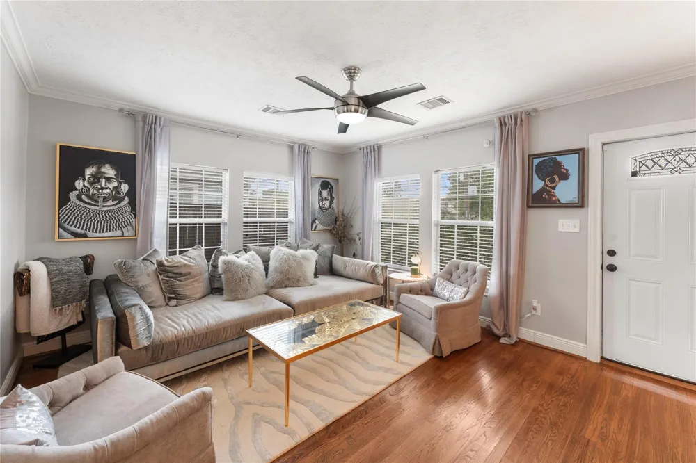 5256 Leeland Street Houston, TX 77023