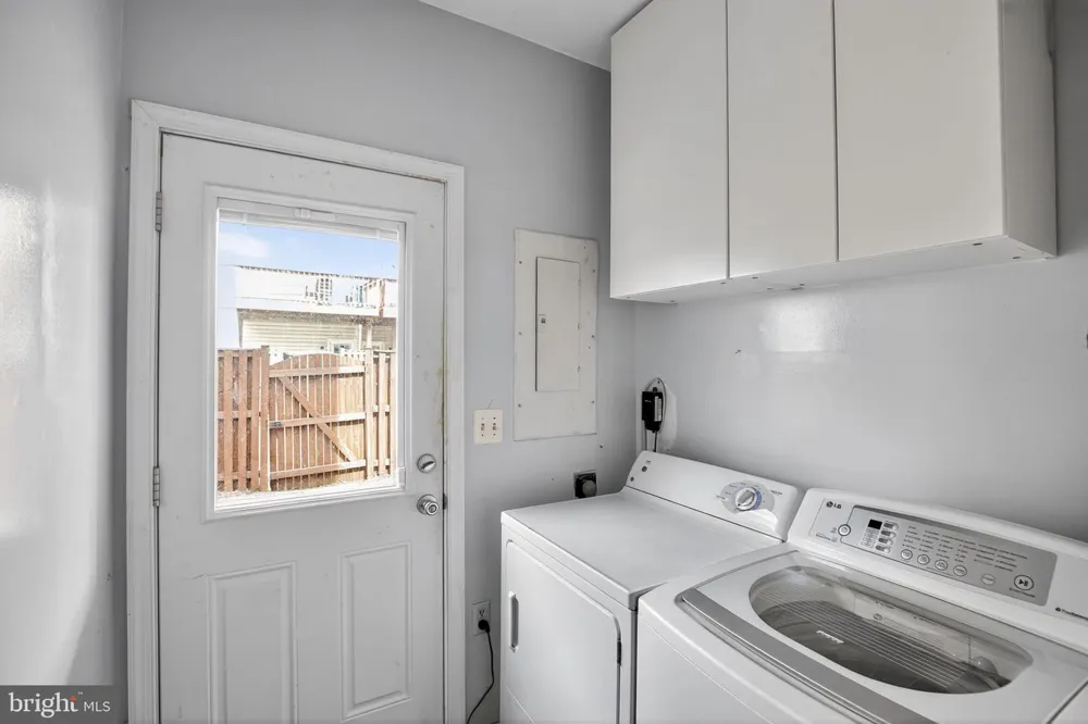 2492 WENTWORTH DRIVE Crofton, MD 21114