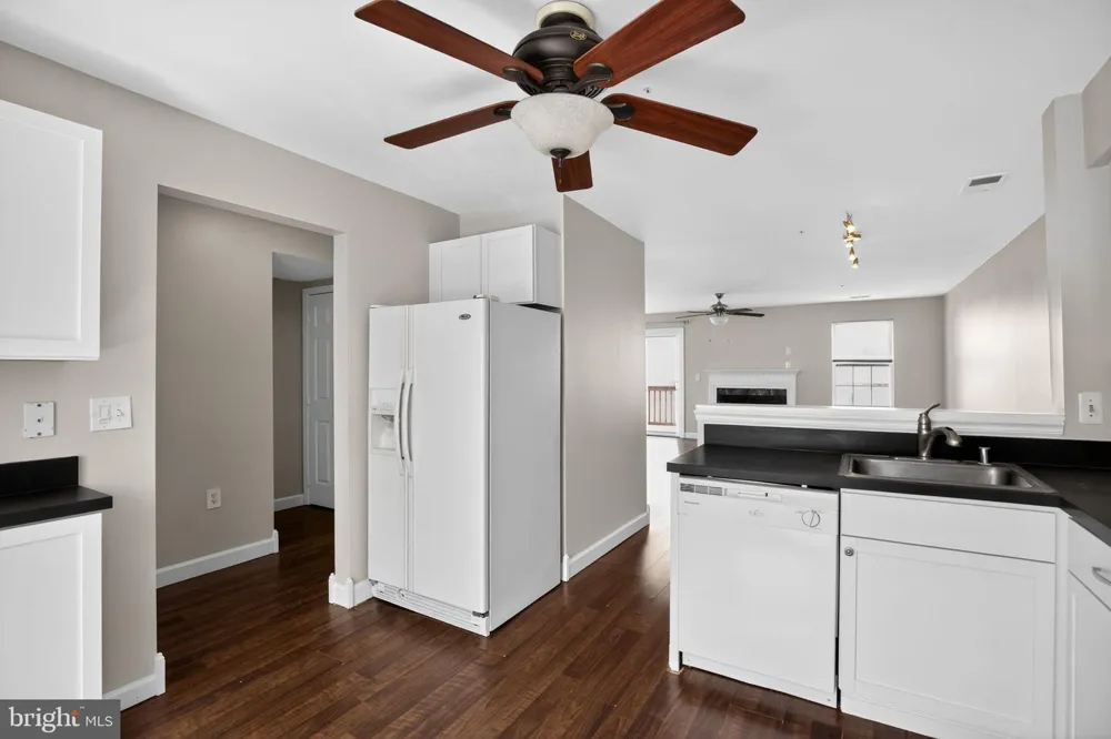 2492 WENTWORTH DRIVE Crofton, MD 21114