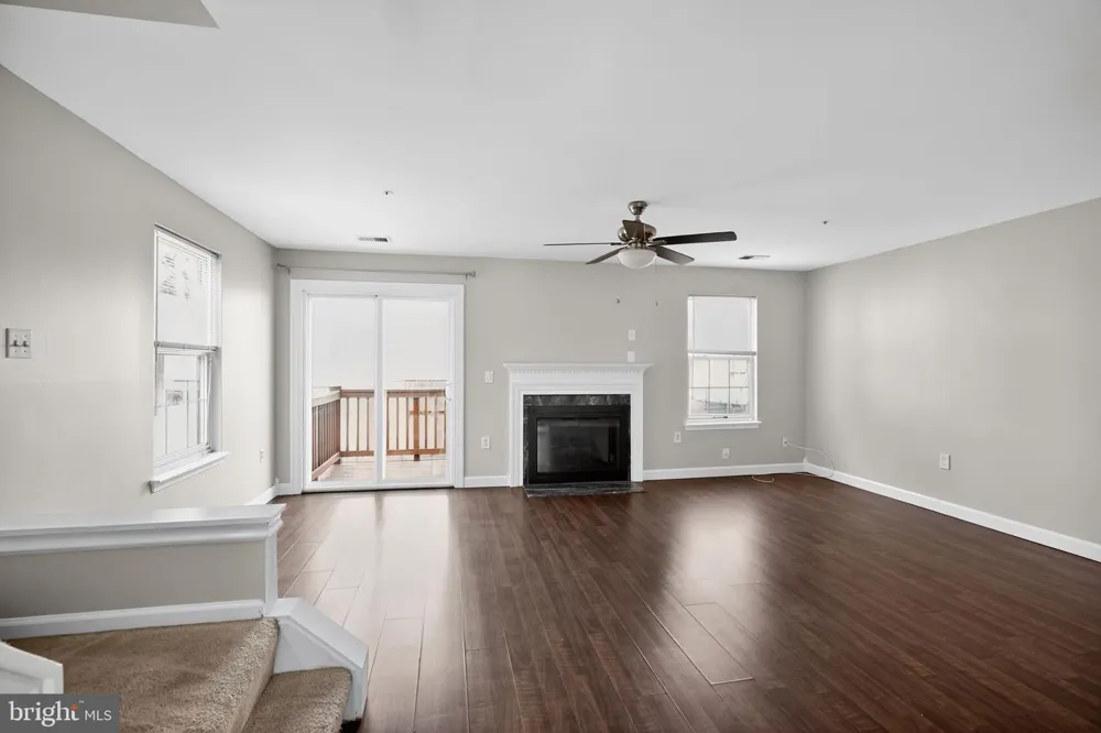 2492 WENTWORTH DRIVE Crofton, MD 21114