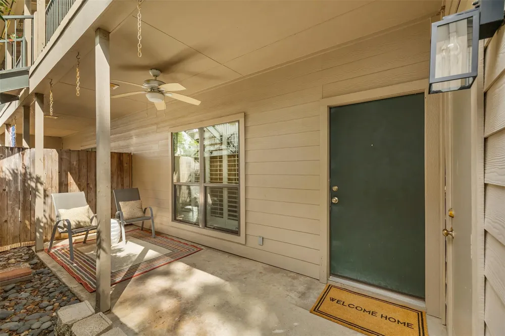 1100 Augusta Drive #83 Houston, TX 77057