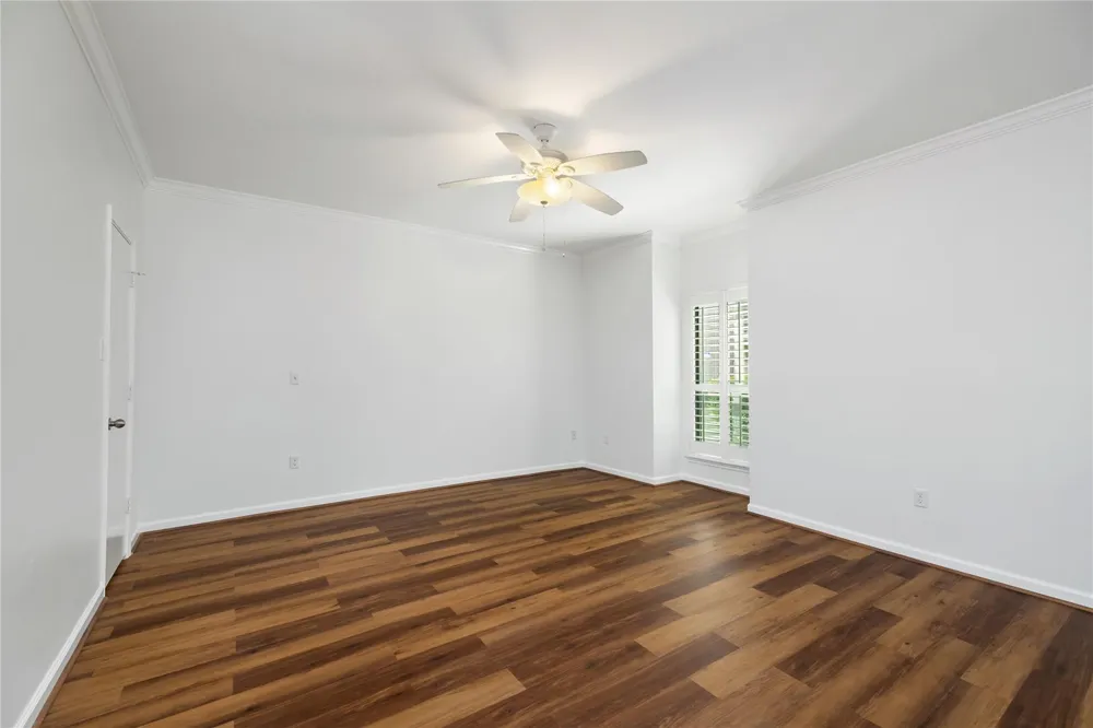1100 Augusta Drive #83 Houston, TX 77057
