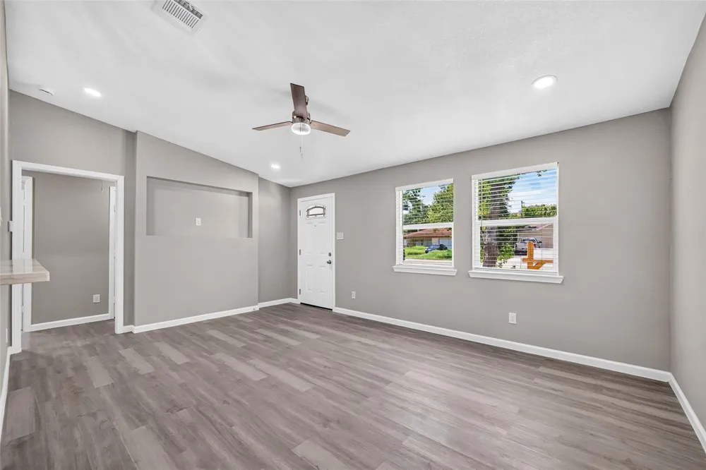 1302 Appomattox Drive Texas City, TX 77591