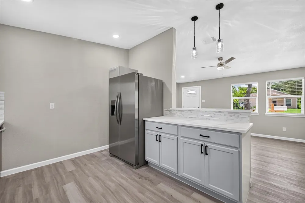 1302 Appomattox Drive Texas City, TX 77591