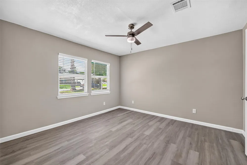 1302 Appomattox Drive Texas City, TX 77591