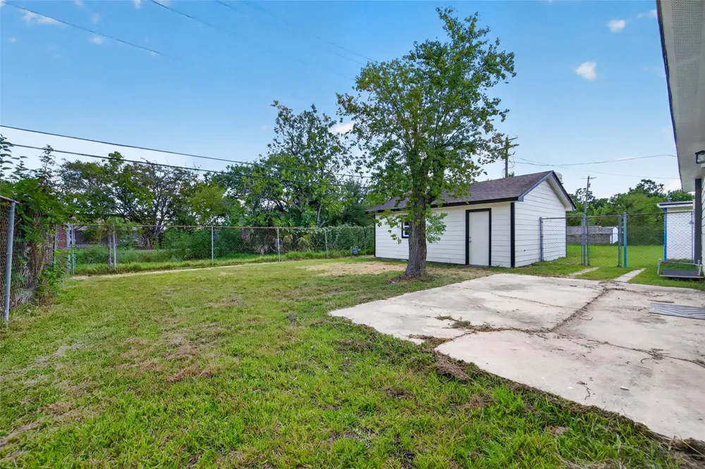 1302 Appomattox Drive Texas City, TX 77591