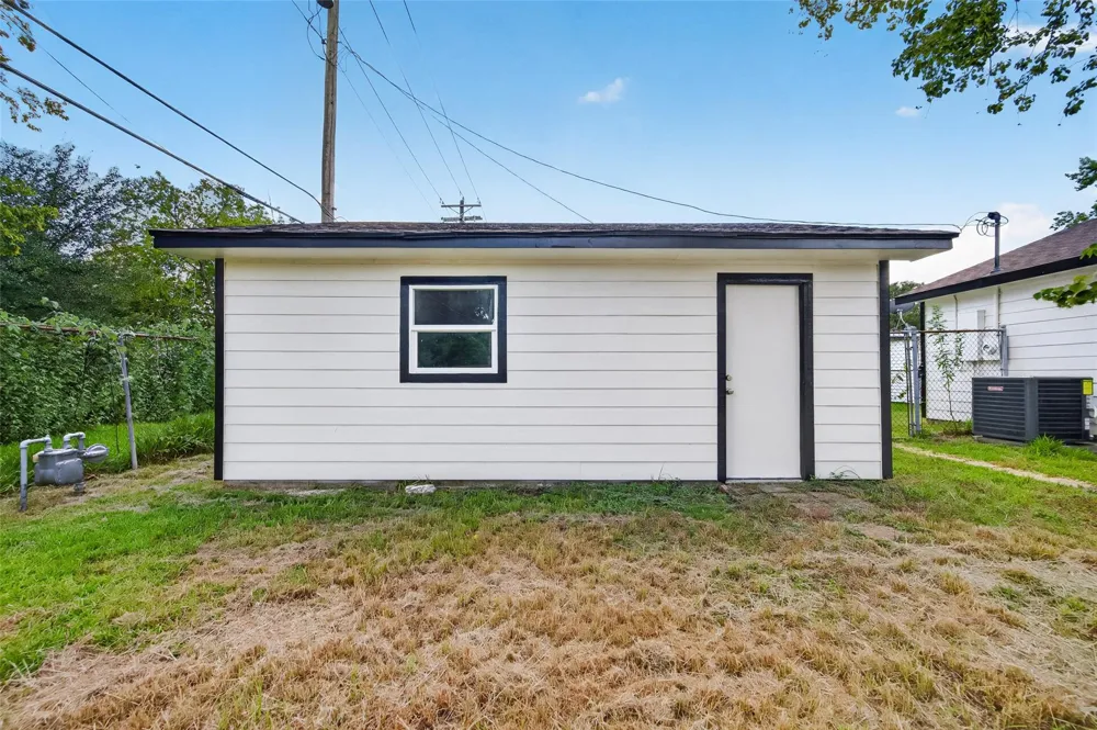 1302 Appomattox Drive Texas City, TX 77591